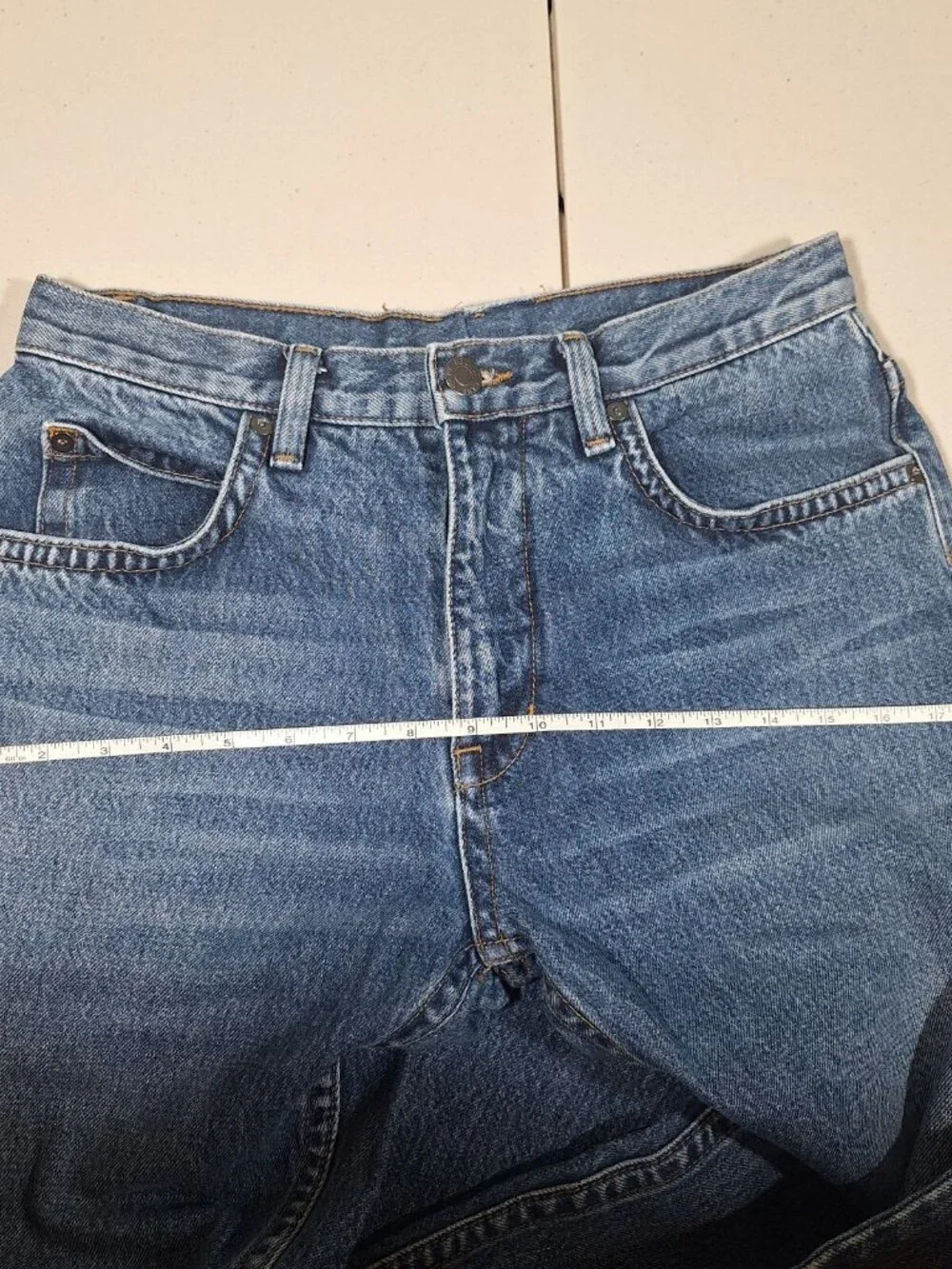 Helmut Lang Men's 6-Pocket Blue Jeans Slim Straight Fit Mid Rise. Measures 29x30